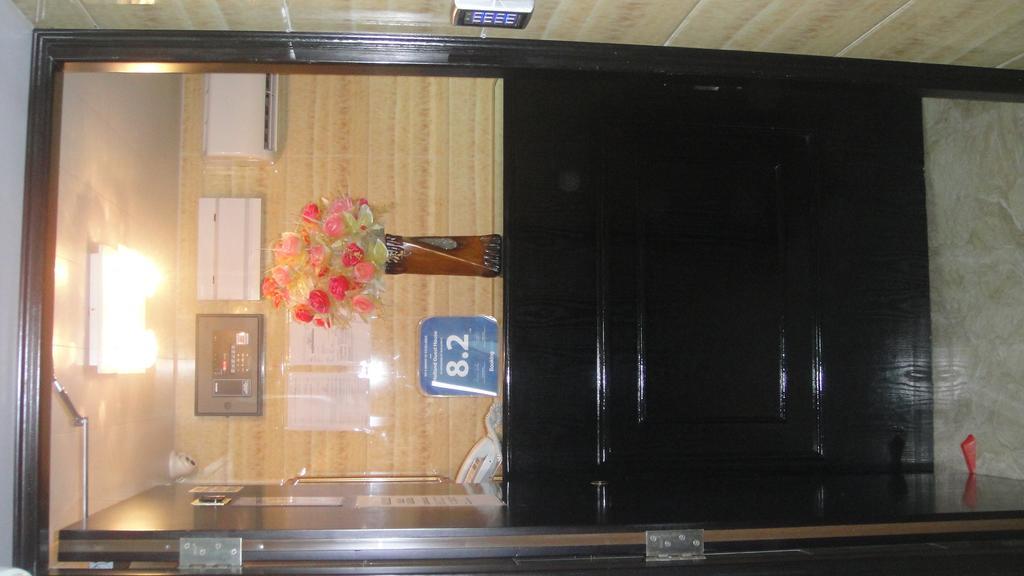 Philippine Hostel Гонконг Екстер'єр фото