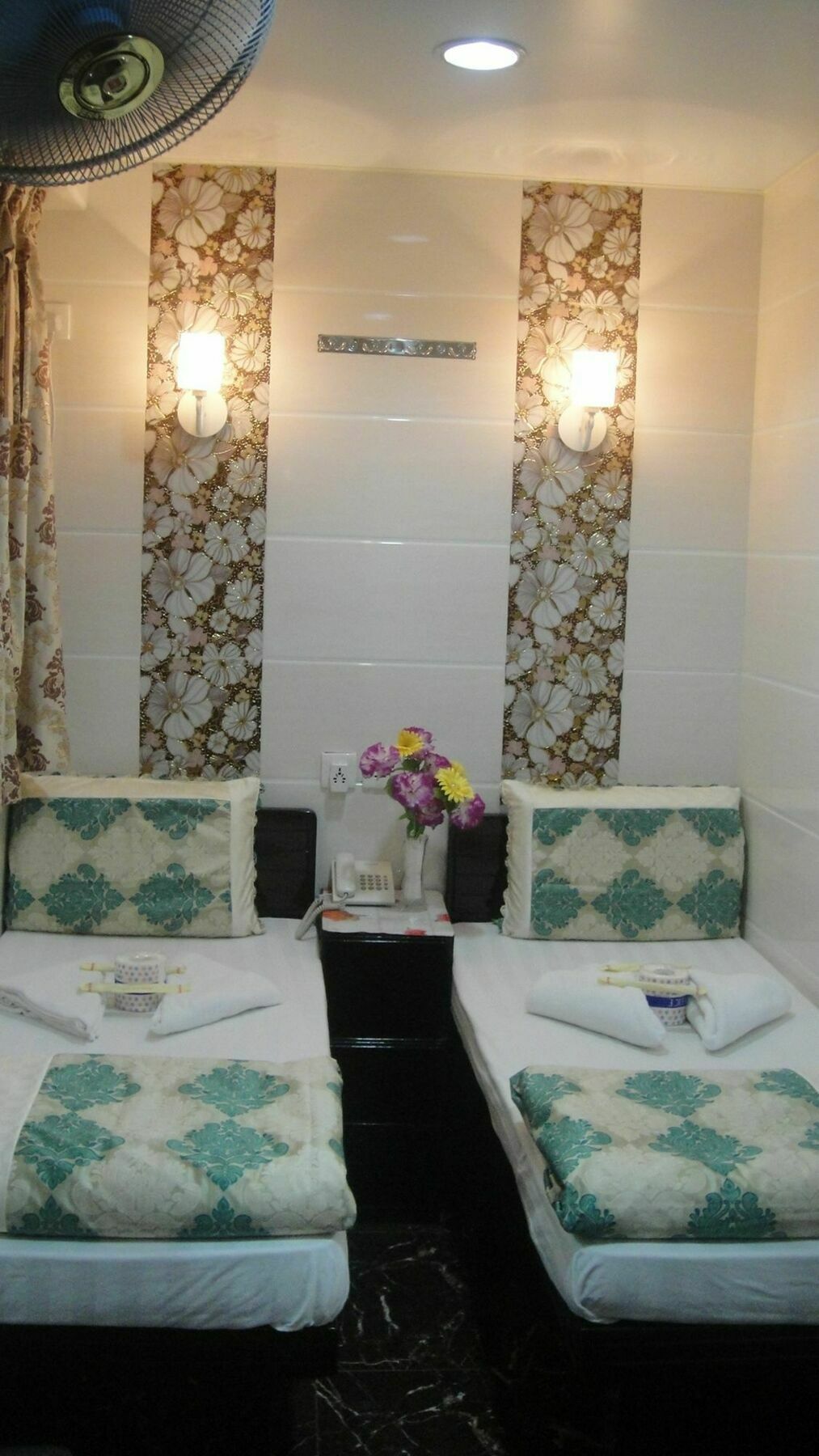 Philippine Hostel Гонконг Екстер'єр фото